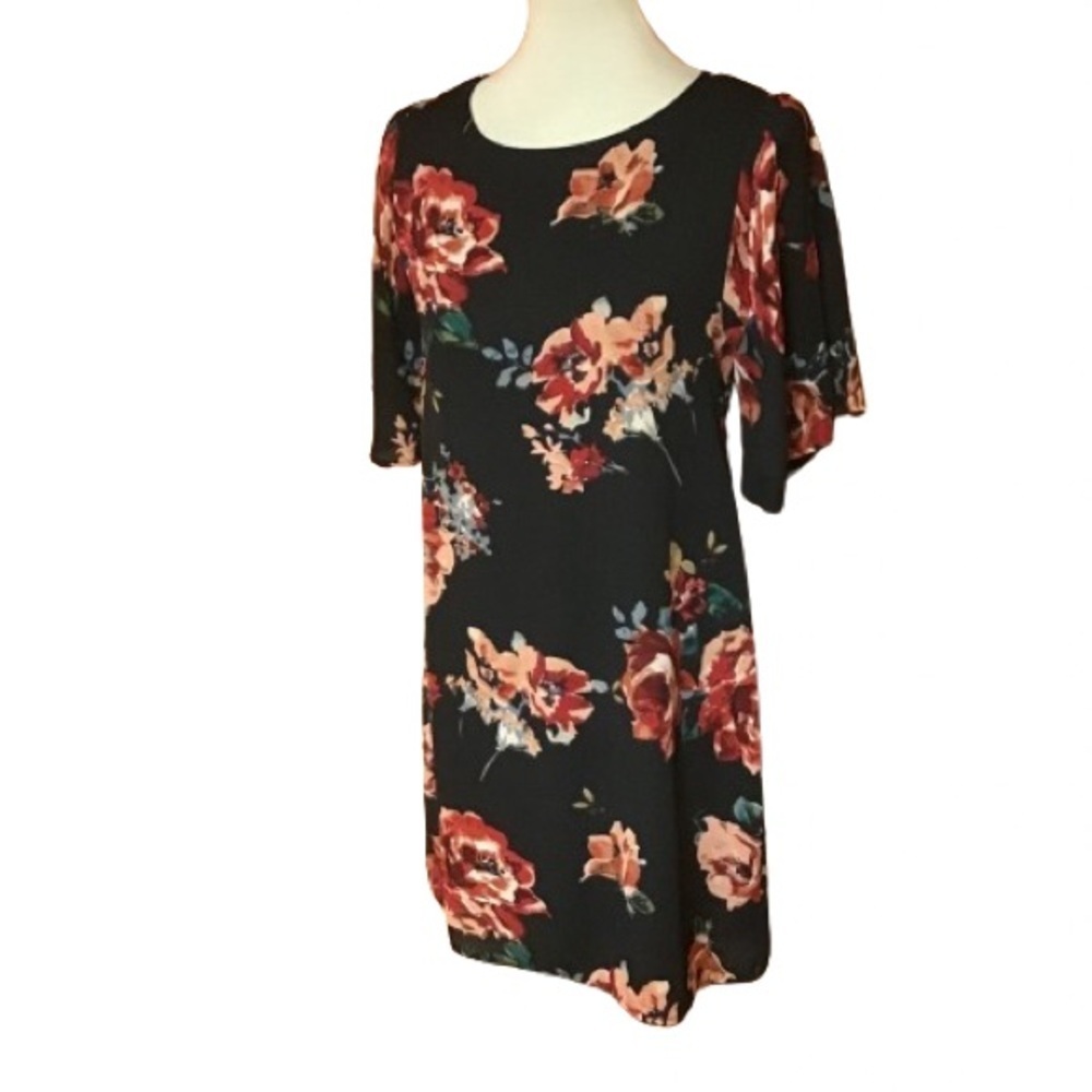3 for 20 $ bundle Everly Dressy Roses Mini Dress